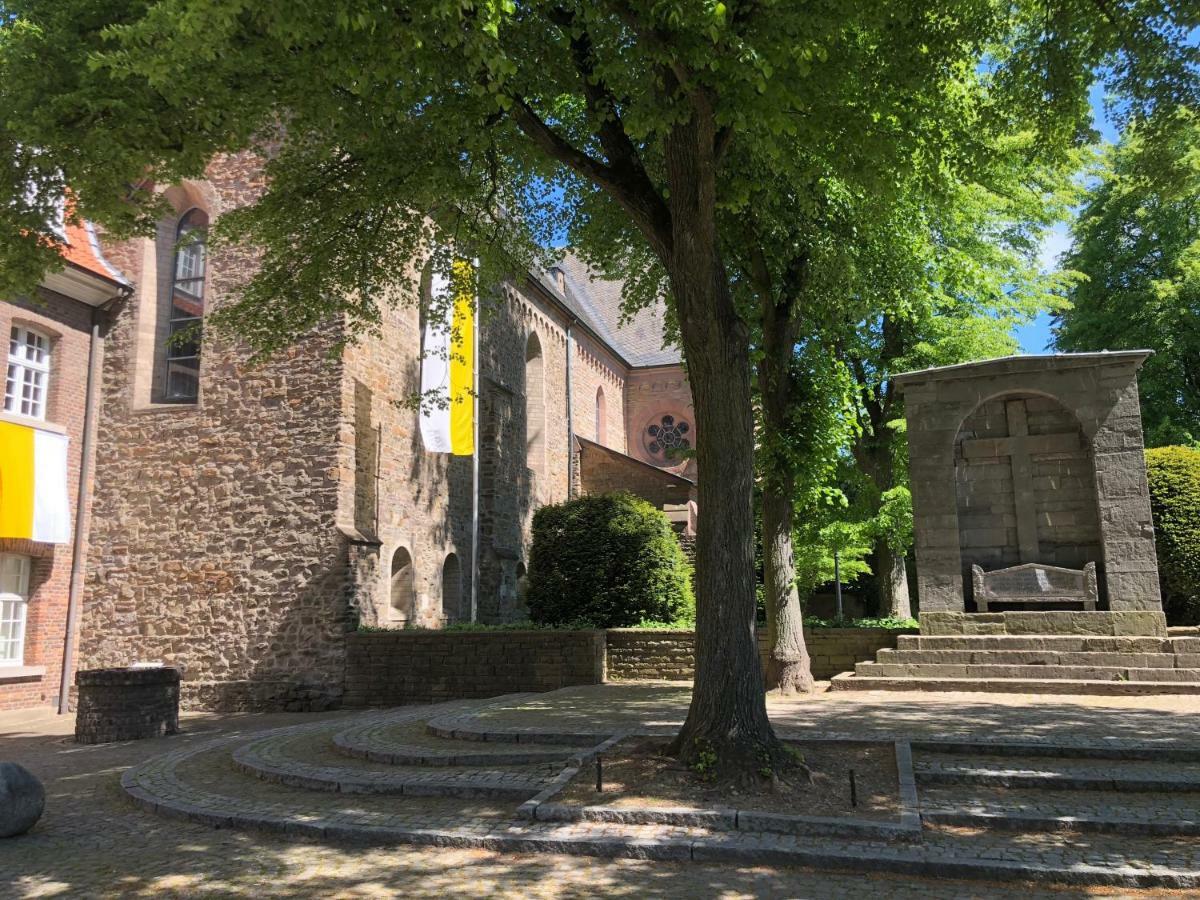 Ferienwohnungen Saarn Mülheim an der Ruhr Exterior foto